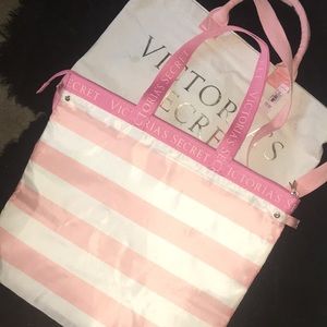 insulated double bagged victoria secret tote